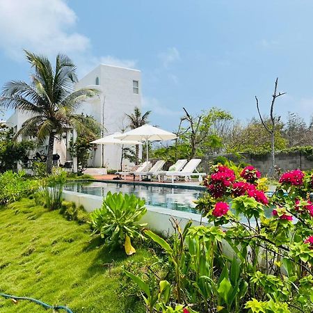 Ho Lan Retreat, Villa Mat Bien Danh Cho 8 Nguoi. Pho Tri Екстер'єр фото