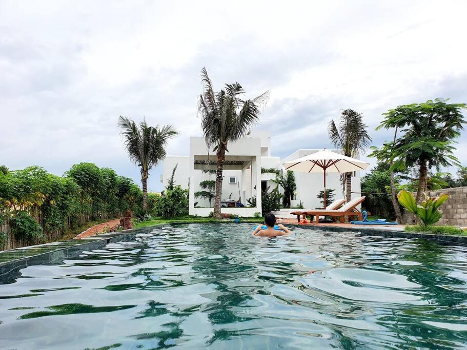 Ho Lan Retreat, Villa Mat Bien Danh Cho 8 Nguoi. Pho Tri Екстер'єр фото