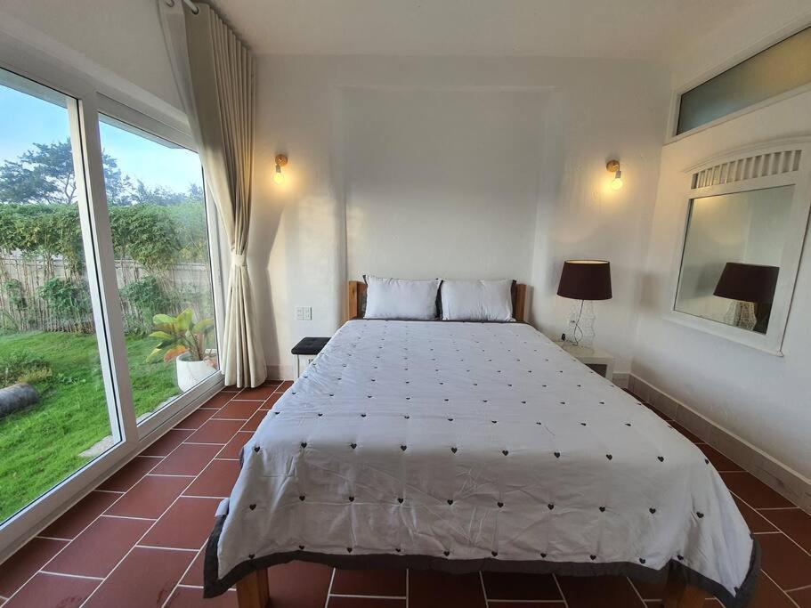 Ho Lan Retreat, Villa Mat Bien Danh Cho 8 Nguoi. Pho Tri Екстер'єр фото