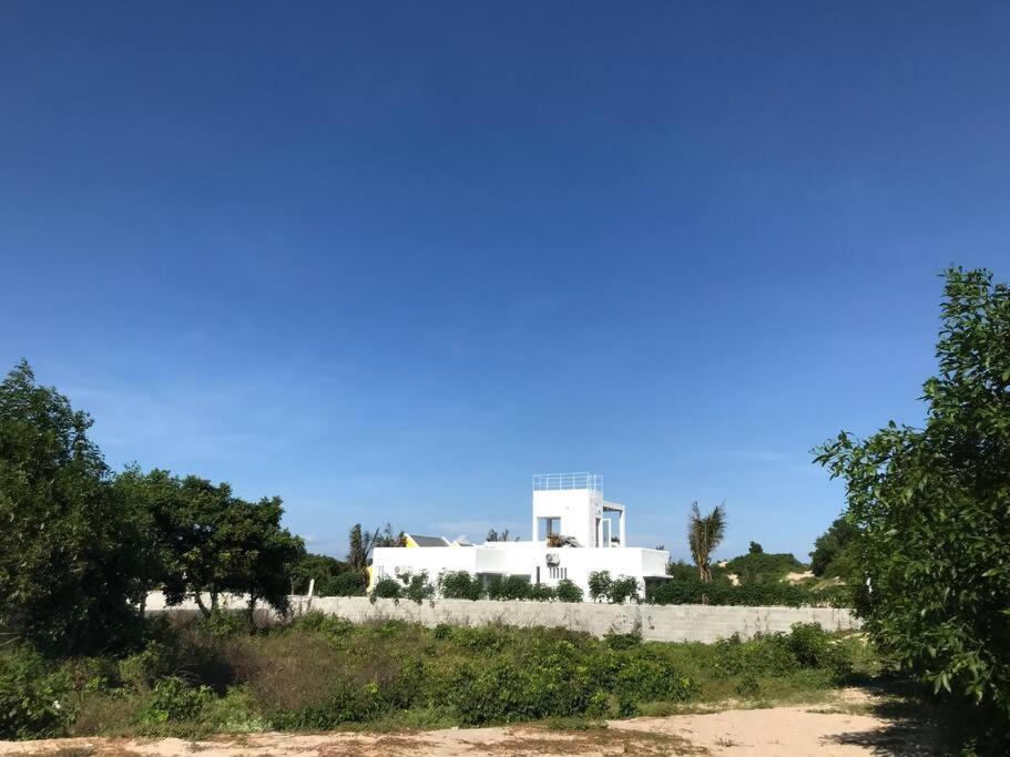 Ho Lan Retreat, Villa Mat Bien Danh Cho 8 Nguoi. Pho Tri Екстер'єр фото