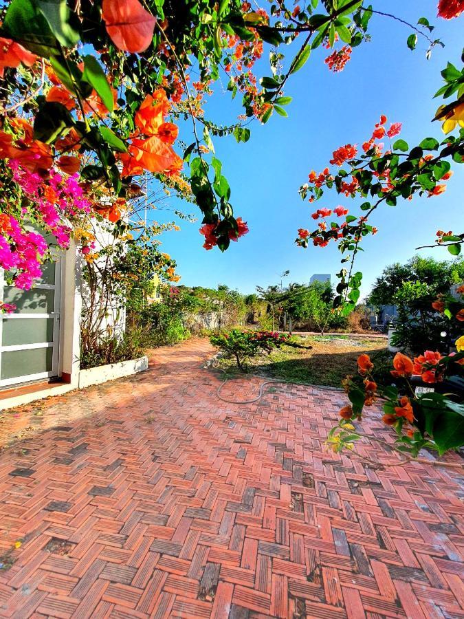 Ho Lan Retreat, Villa Mat Bien Danh Cho 8 Nguoi. Pho Tri Екстер'єр фото